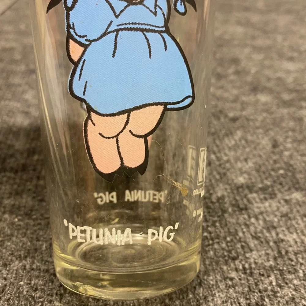 Vintage 1973 Pepsi Collector Series Petunia Pig Looney Tunes Glass Tumbler 16oz